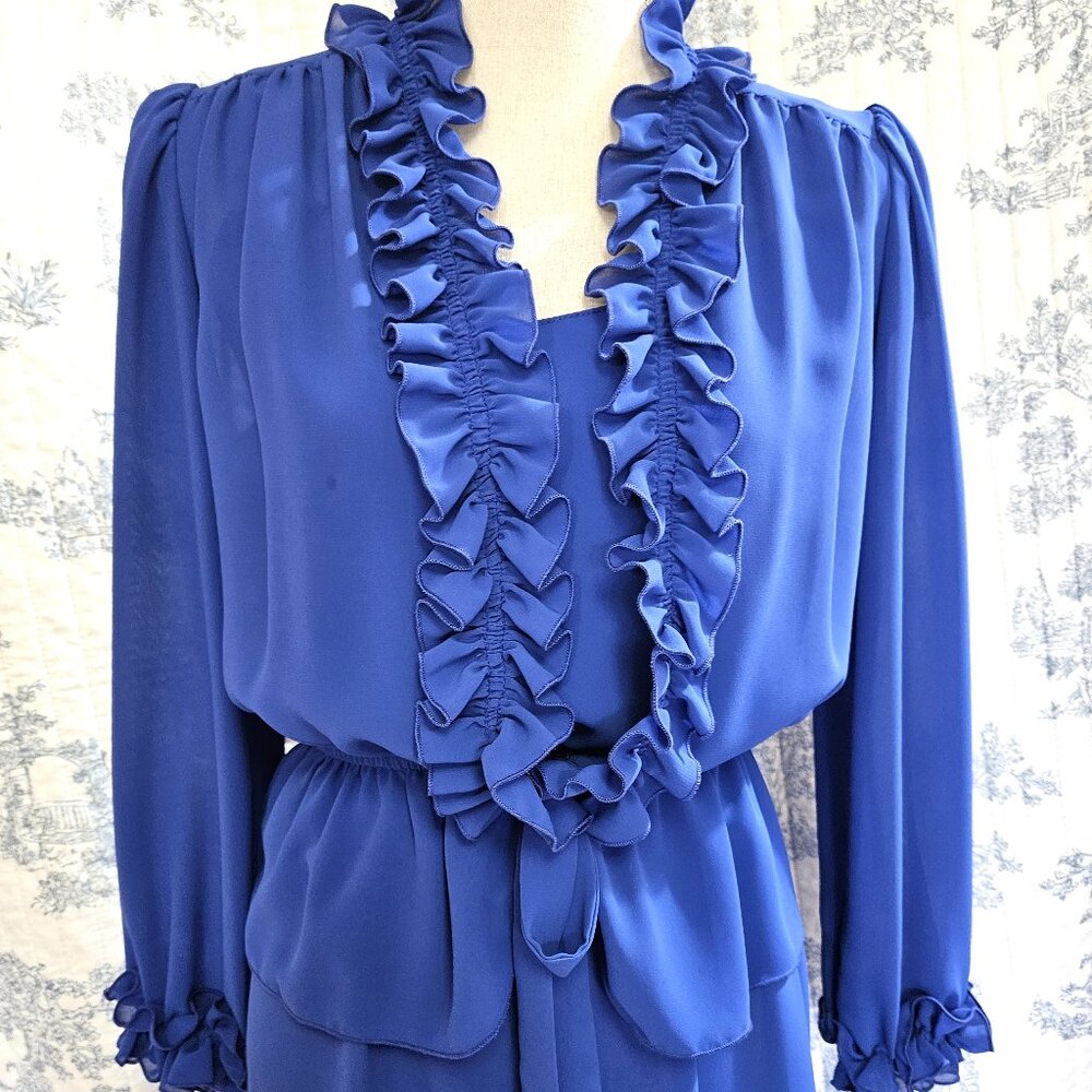 Size S - M Vintage 1970s Silhouettes Dress And Ruffled Jacket - Picture 4 of 13